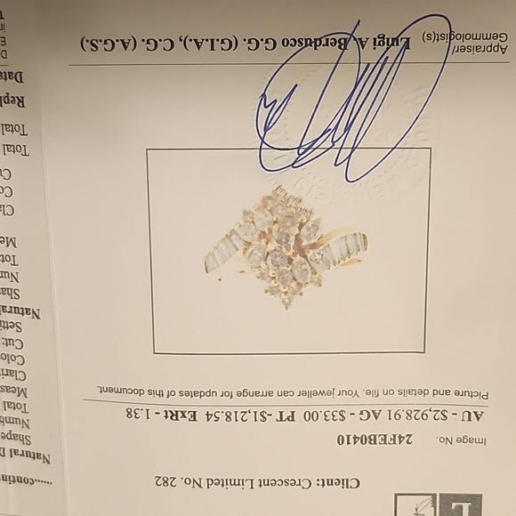 Diamond cluster design ring. - Picture 7 of 11